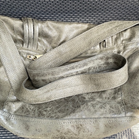 Matt & Nat khaki vegan leather messenger bag - Picture 7 of 7